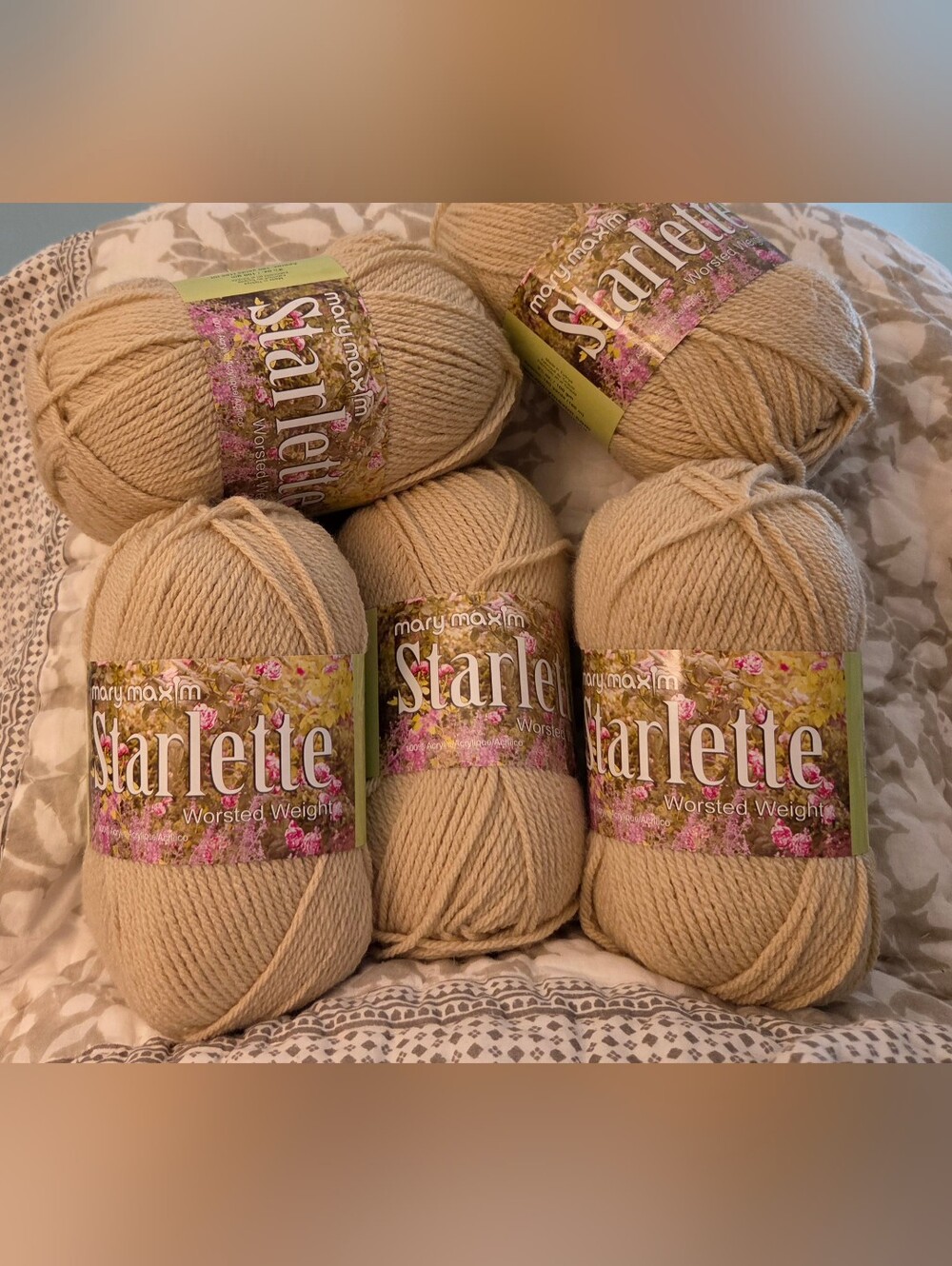 Starlette Worsted Weight Yarn in SOFT TAUPE
